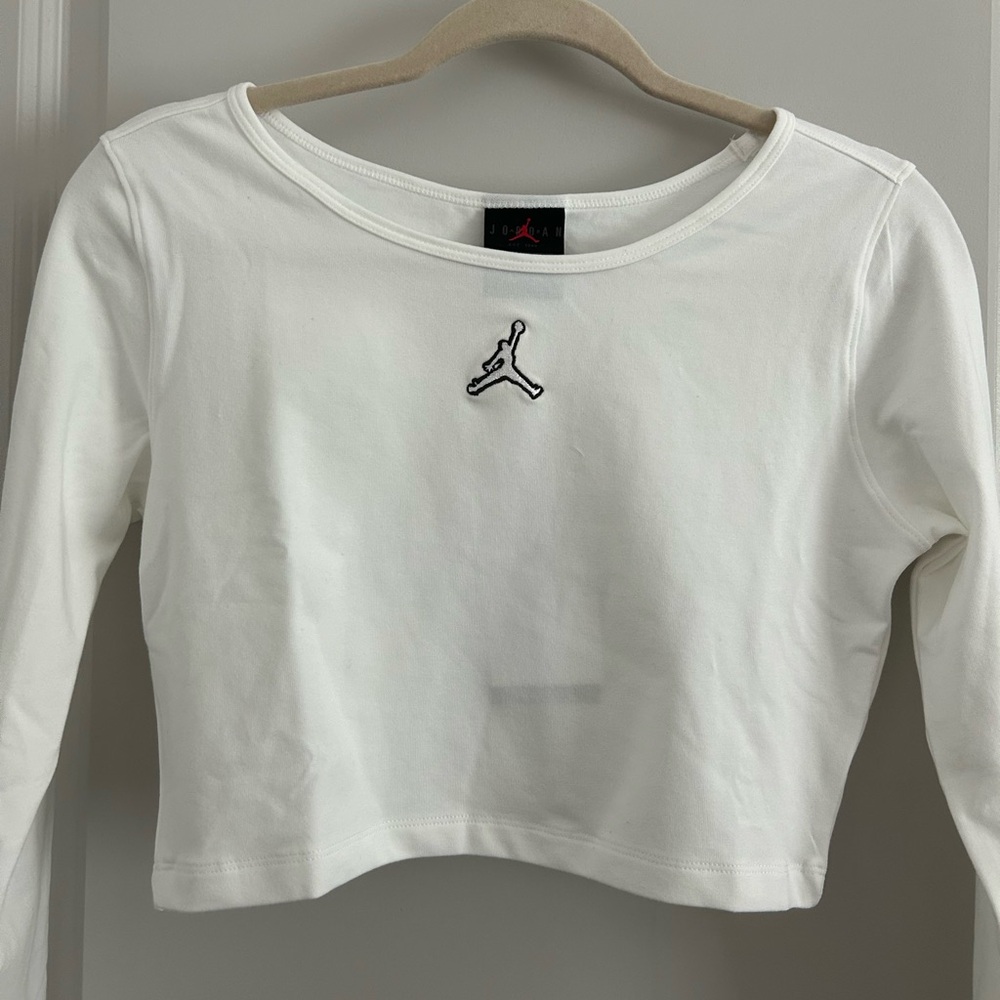 NIKE AIR JORDAN CROP TOP